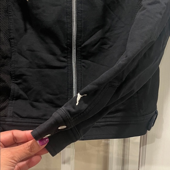 Ferrari Black Hooded Jacket - Picture 6 of 8